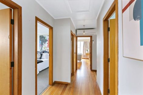 Photo of property in 18 Ahuriri Street, Strathmore Park, Wellington, 6022