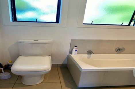 Photo of property in 4b Kimber Grove, Papamoa Beach, Papamoa, 3118