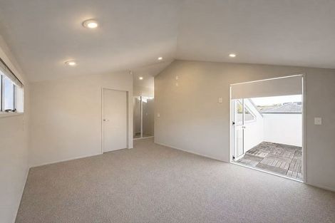 Photo of property in 13a King Richard Place, Browns Bay, Auckland, 0630
