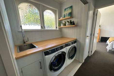 Photo of property in 28 Matuhi Rise, Henderson, Auckland, 0612