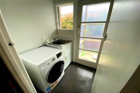 Photo of property in 2/12a Bay Road, Saint Heliers, Auckland, 1071