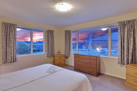 Photo of property in 11 Walnut Way, Rangiora, 7400