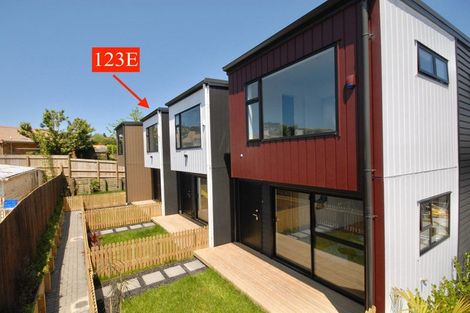 Photo of property in 123e Sunnynook Road, Forrest Hill, Auckland, 0620
