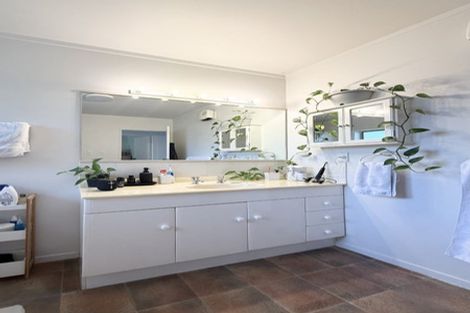 Photo of property in 3/89 Nile Road, Milford, Auckland, 0620