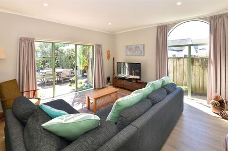 Photo of property in 87 Alec Craig Way, Gulf Harbour, Whangaparaoa, 0930
