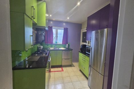 Photo of property in 15 Brains Road, Kelston, Auckland, 0602