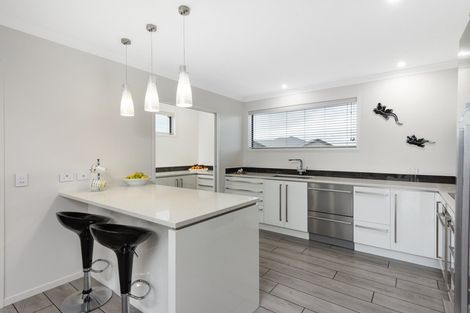 Photo of property in 2 Greystone Place, Omokoroa, 3114