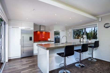 Photo of property in 398 Mangorei Road, Highlands Park, New Plymouth, 4312