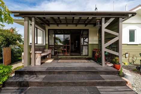 Photo of property in 8 Moorhouse Street, Waimate, 7924