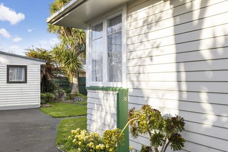 Photo of property in 38 Carrington Avenue, Hillcrest, Hamilton, 3216