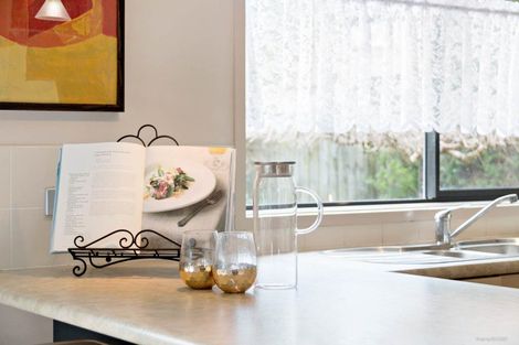 Photo of property in 20 Caragh Place, East Tamaki, Auckland, 2016