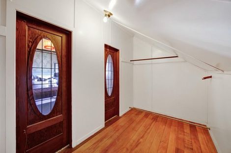 Photo of property in 4 Kitchener Terrace, Moturoa, New Plymouth, 4310