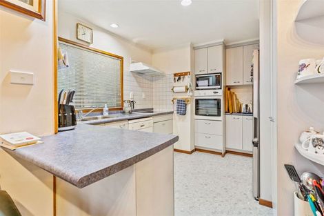 Photo of property in 1/181 Luckens Road, West Harbour, Auckland, 0618