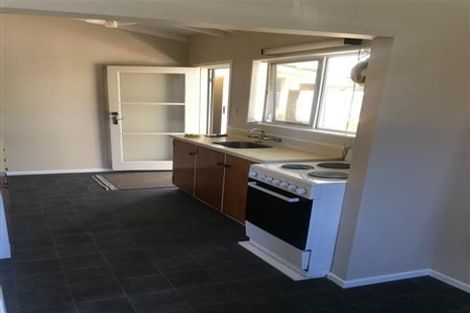 Photo of property in 40 Wynyard Crescent, Tamatea, Napier, 4112