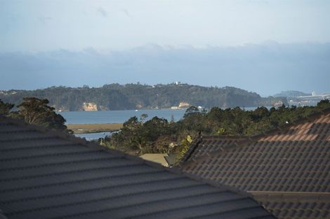 Photo of property in 47 Richfield Crescent, Westgate, Auckland, 0614