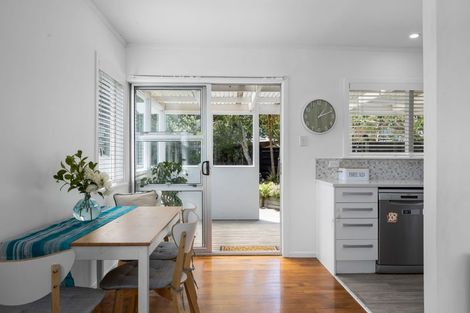 Photo of property in 3/29 Manuka Road, Bayview, Auckland, 0629