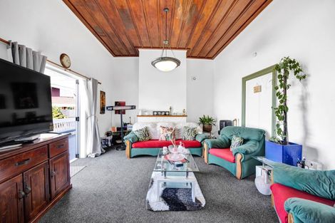 Photo of property in 176 Glover Road, Hawera, 4610