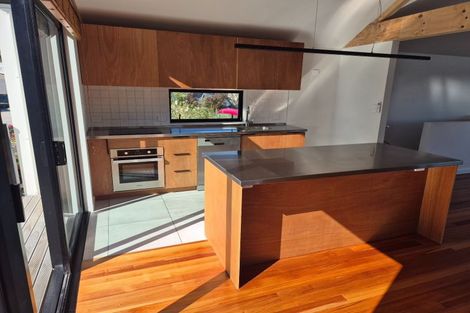 Photo of property in 17a Cornwall Road, Lyttelton, 8082