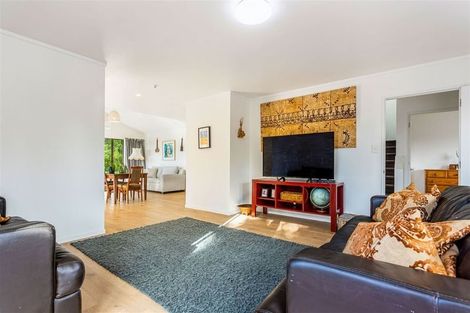 Photo of property in 60 Rhinevale Close, Henderson, Auckland, 0612