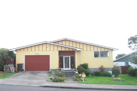 Photo of property in 81 Baylands Drive, Newlands, Wellington, 6037