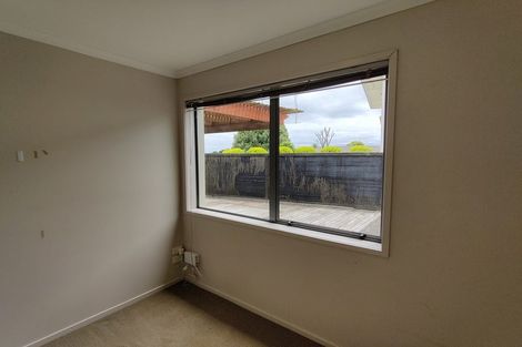 Photo of property in 41 Sorrel Crescent, Bucklands Beach, Auckland, 2012