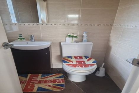 Photo of property in 19a Anne Road, Hillcrest, Auckland, 0627