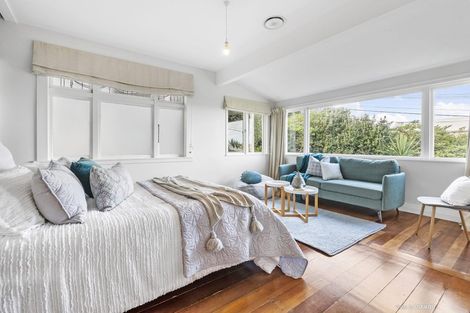 Photo of property in 7 Knoll Street, Island Bay, Wellington, 6023