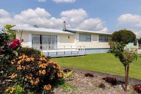 Photo of property in 39 Mahana Road, Ngatea, 3503