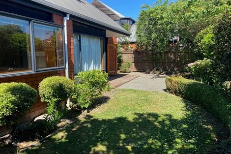 Photo of property in 9 Clyde Road, Upper Riccarton, Christchurch, 8041