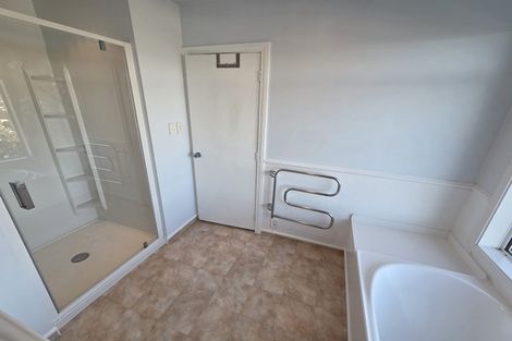 Photo of property in 35 Acacia Avenue, Maungaraki, Lower Hutt, 5010