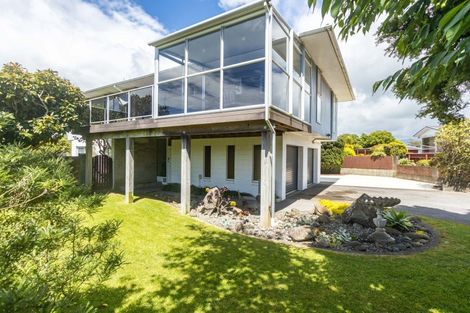 Photo of property in 13 Julian Place, Westown, New Plymouth, 4310