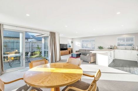 Photo of property in 28 Northwater Drive, Northwood, Christchurch, 8051