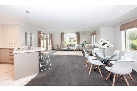 Photo of property in 6 Len Hale Place, Parklands, Christchurch, 8083