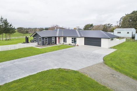 Photo of property in 733 Stoney Creek Road, Bunnythorpe, Palmerston North, 4470