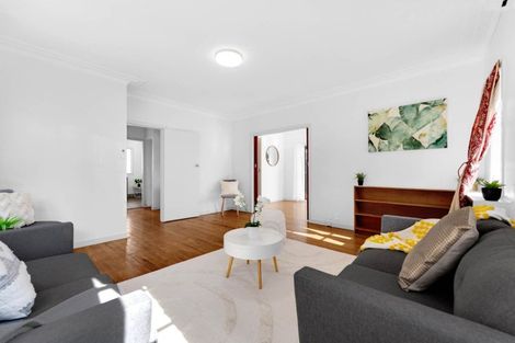 Photo of property in 92 Mangere Road, Otahuhu, Auckland, 1062