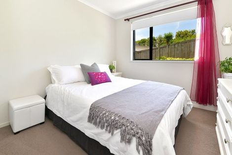 Photo of property in 6 Fendalton Place, Hatfields Beach, Orewa, 0931