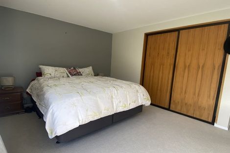 Photo of property in 1/6 Broadfell Avenue, Avonhead, Christchurch, 8042