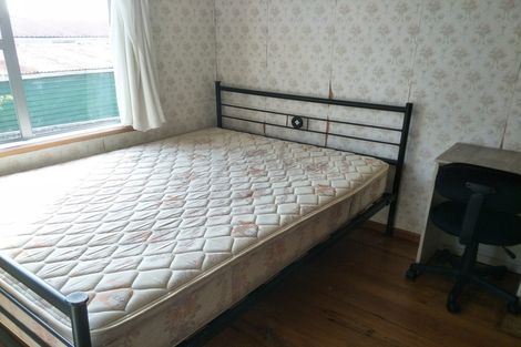 Photo of property in 12 Exmouth Road, Northcote, Auckland, 0627