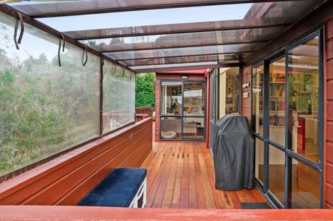 Photo of property in 10 Ballini Rise, West Harbour, Auckland, 0618