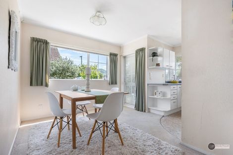 Photo of property in 8 Fraser Crescent, Elderslea, Upper Hutt, 5018