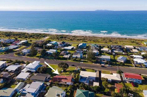 Photo of property in 196 Seaforth Road, Waihi Beach, 3611