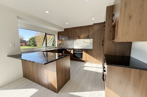Photo of property in 49 Gosford Drive, Botany Downs, Auckland, 2010