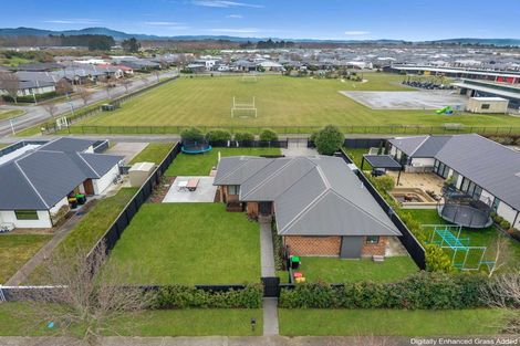 Photo of property in 114 Pegasus Boulevard, Pegasus, 7612