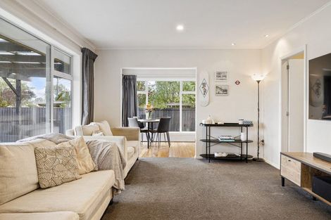 Photo of property in 124 Cavendish Road, Casebrook, Christchurch, 8051