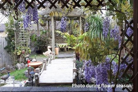 Photo of property in 74 Travis View Drive, Fairview Heights, Auckland, 0632