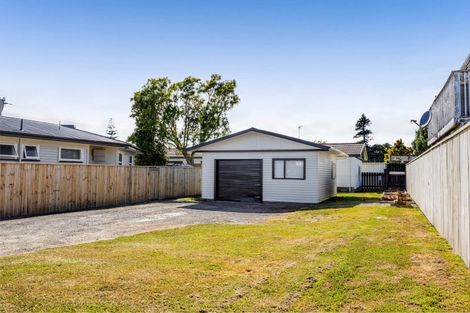 Photo of property in 1 Hinau Street, Inglewood, 4330