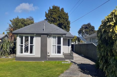 Photo of property in 3 Kashmir Avenue, Clouston Park, Upper Hutt, 5018