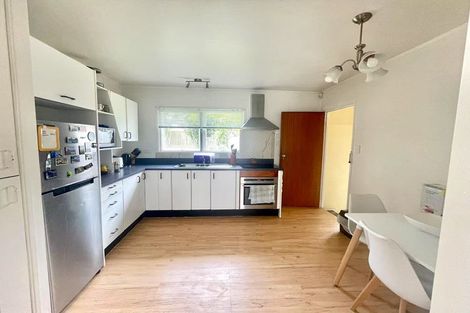 Photo of property in 1/2 Yacht Place, Bucklands Beach, Auckland, 2012