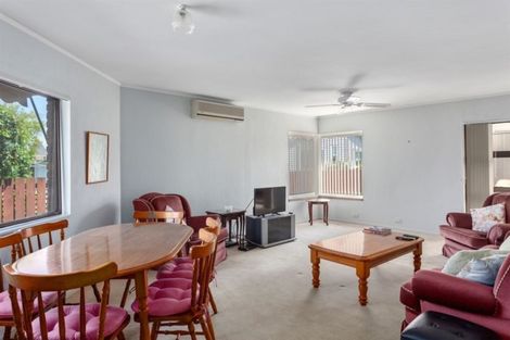 Photo of property in 2/15 Victoria Avenue, Whakatane, 3120