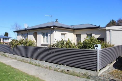 Photo of property in 2 Hillary Street, Winton, 9720